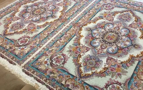 تصویر 5 از قیمت خرید قالیچه دستباف کرم عمده به صرفه و ارزان